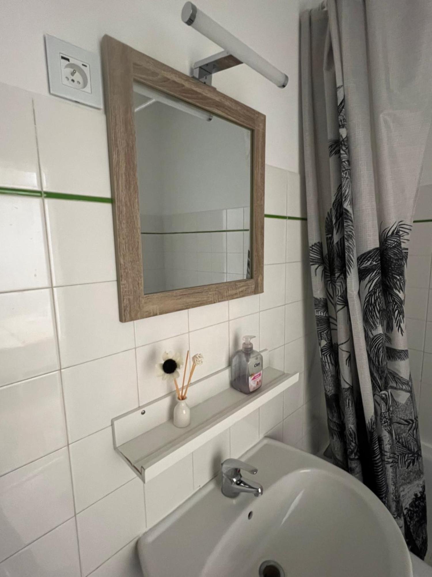 Appartement Lumineux A 2 Pas D'Enghien Монморанси Экстерьер фото
